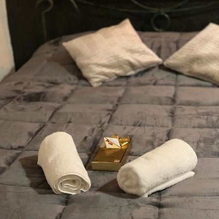 Tres Belle Suite Dans Le Centre Historique Ideale Pour 2 Personnes Orange  Ngoại thất bức ảnh